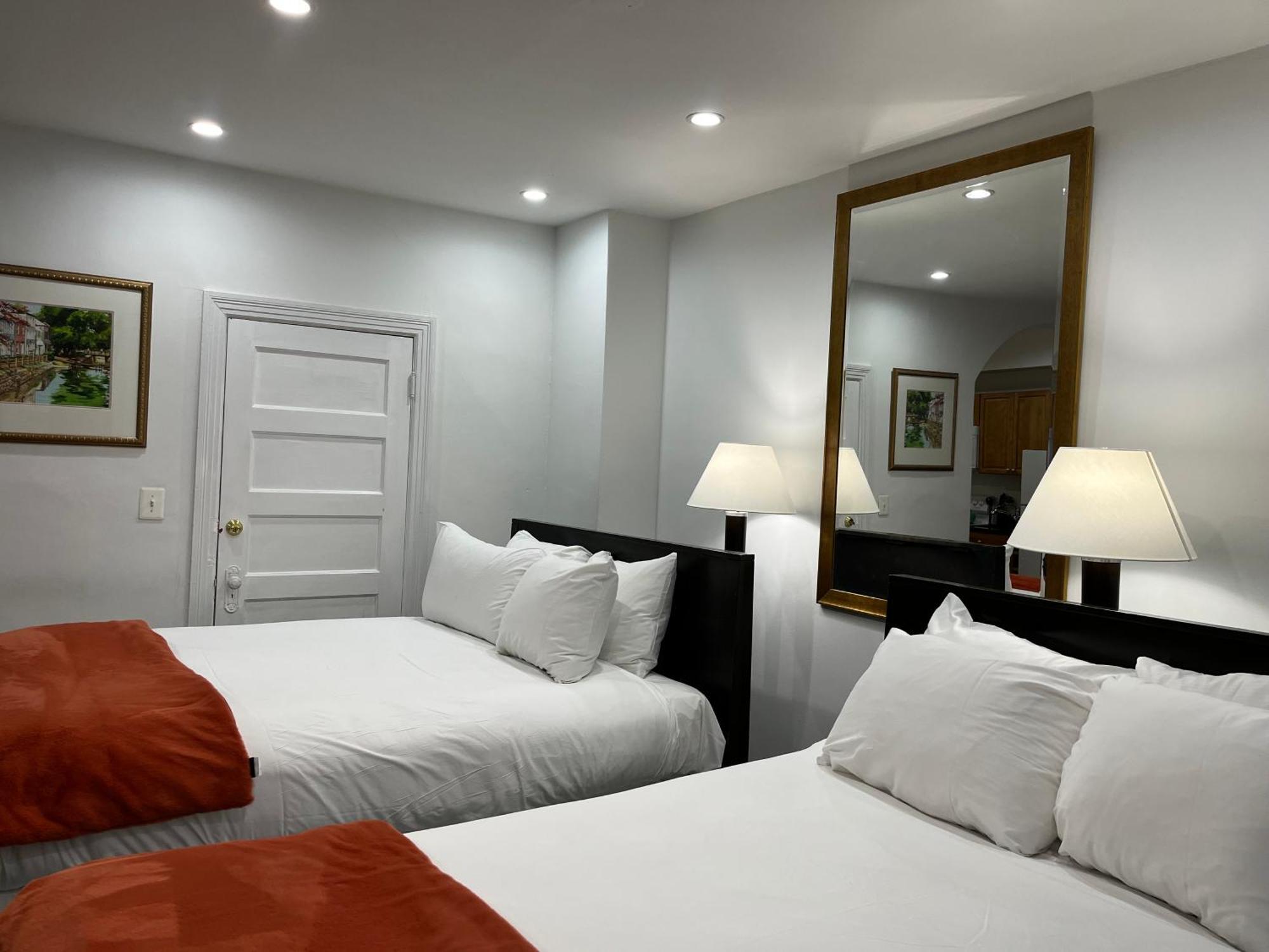 Gorgeous Refurbished 1Bdrm And 1Den Home Вашингтон Экстерьер фото