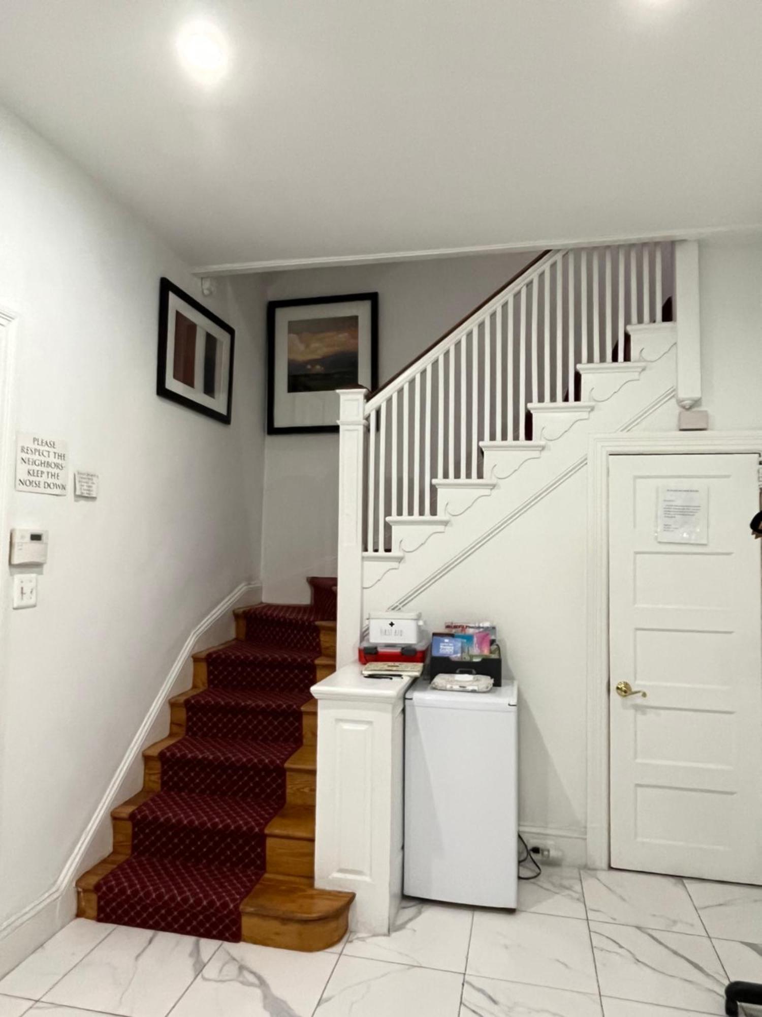 Gorgeous Refurbished 1Bdrm And 1Den Home Вашингтон Экстерьер фото